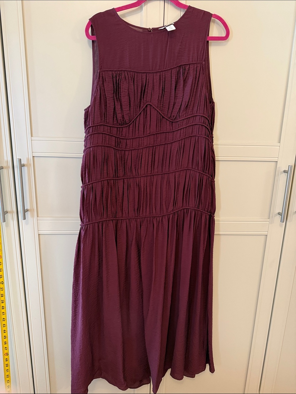 H&M Sleeveless Burgundy Midi Dress with Textured Pintucks Ruched Size xl